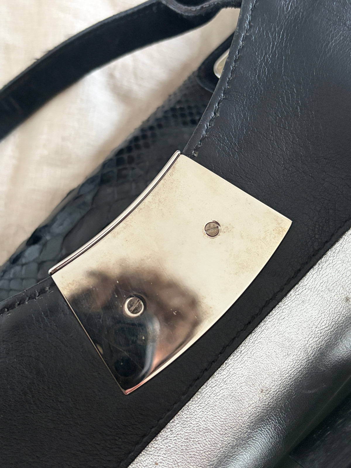 (RARE) 2007 Gucci Black Python Race Tote Bag